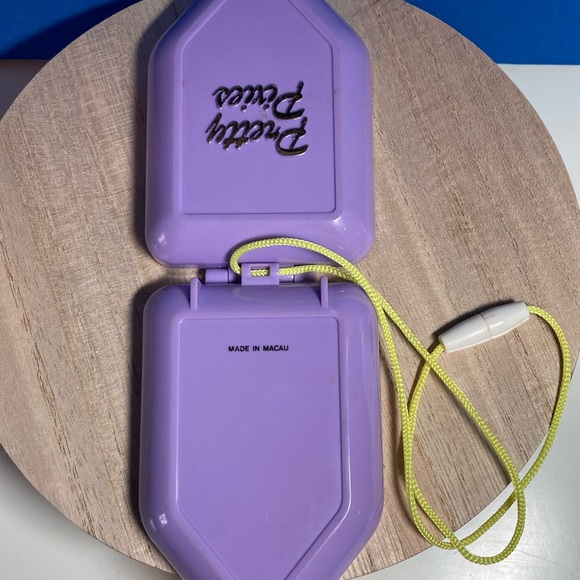 Vintage 1990s Rare Pretty Pixies Compacts - Picture 8 of 13